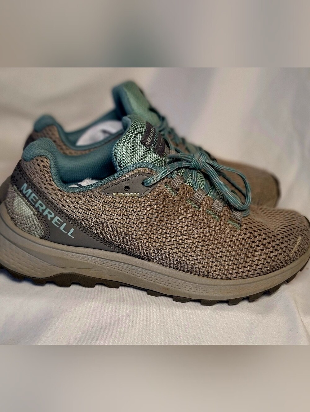 New Womens Merrell Fly Strike In Paloma(gray colorway). Hiking Or Walking.